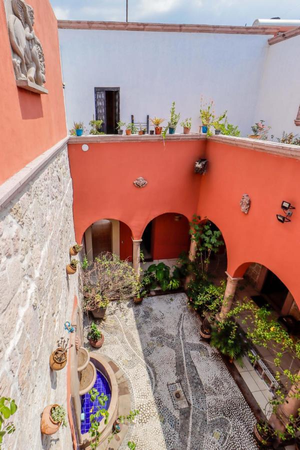 Hotel La Siesta Del Fauno Морелия Экстерьер фото