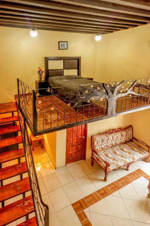 Hotel La Siesta Del Fauno Морелия Экстерьер фото